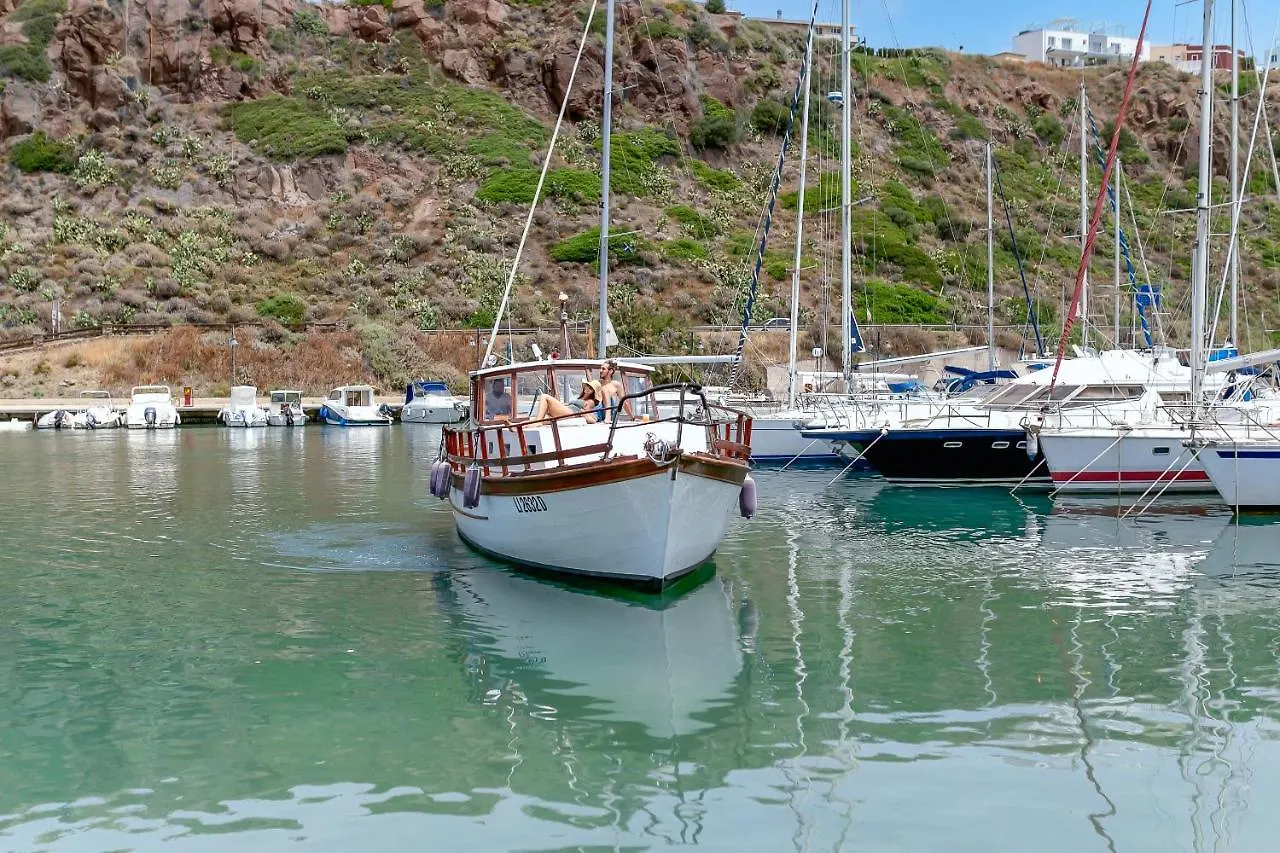 Marta Boat B&B Castelsardo Botel