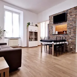 appartamento-sofia-a-genova.hotelitalianriviera.com/