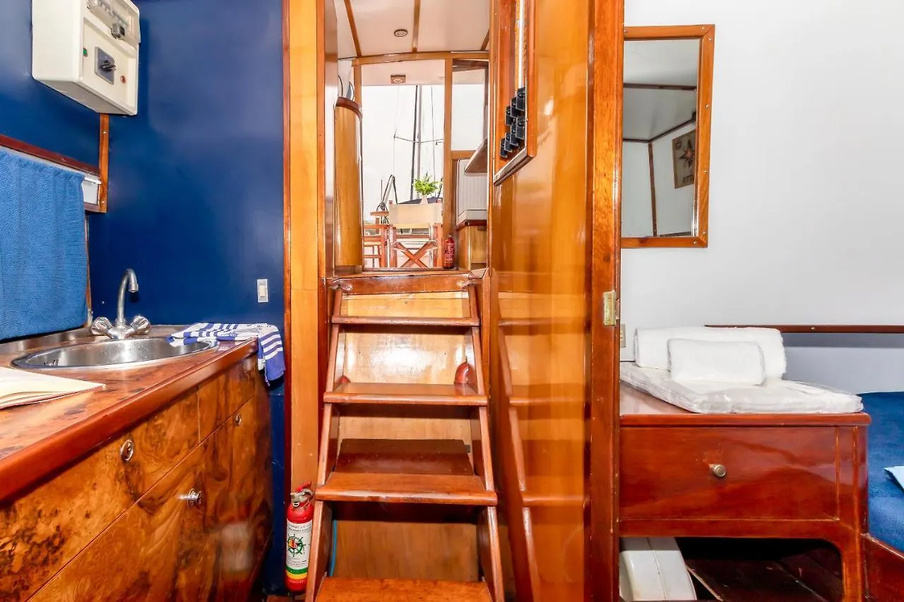 Marta Boat B&B Castelsardo Botel
