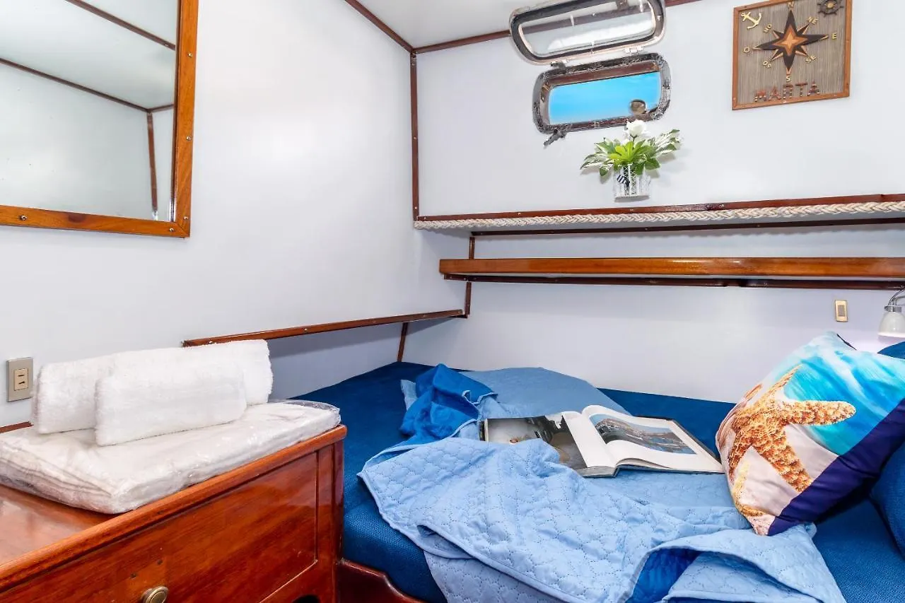 Marta Boat B&B Castelsardo 0*,  Italy